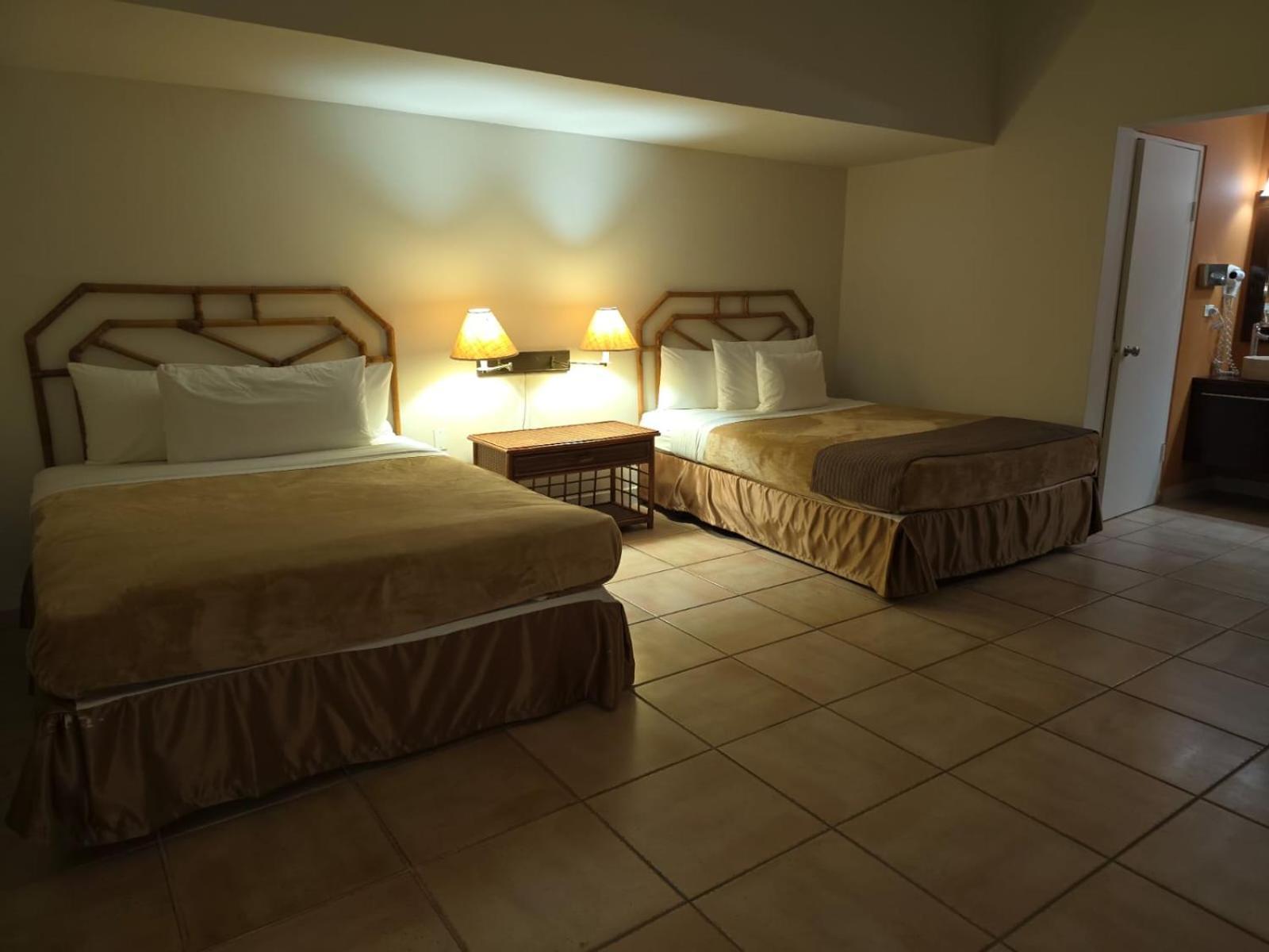 Private Family Room In Coronado Luxury Club & Suites Playa Coronado Ngoại thất bức ảnh